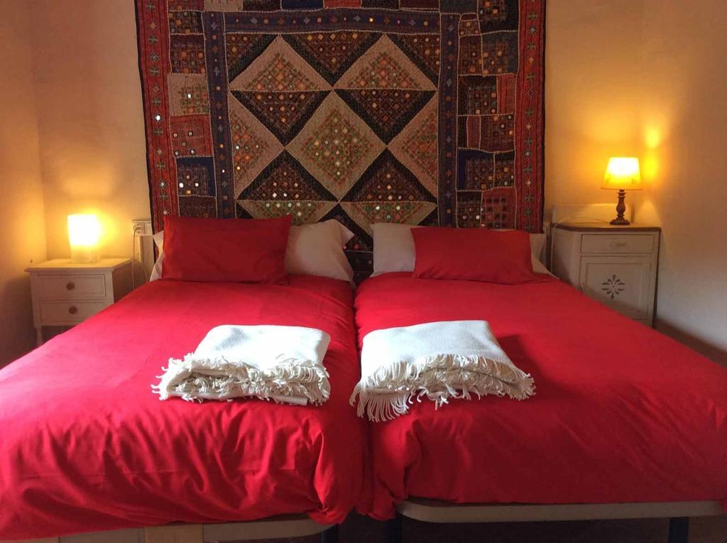 La Casanova De Beuda Villa Szoba fotó